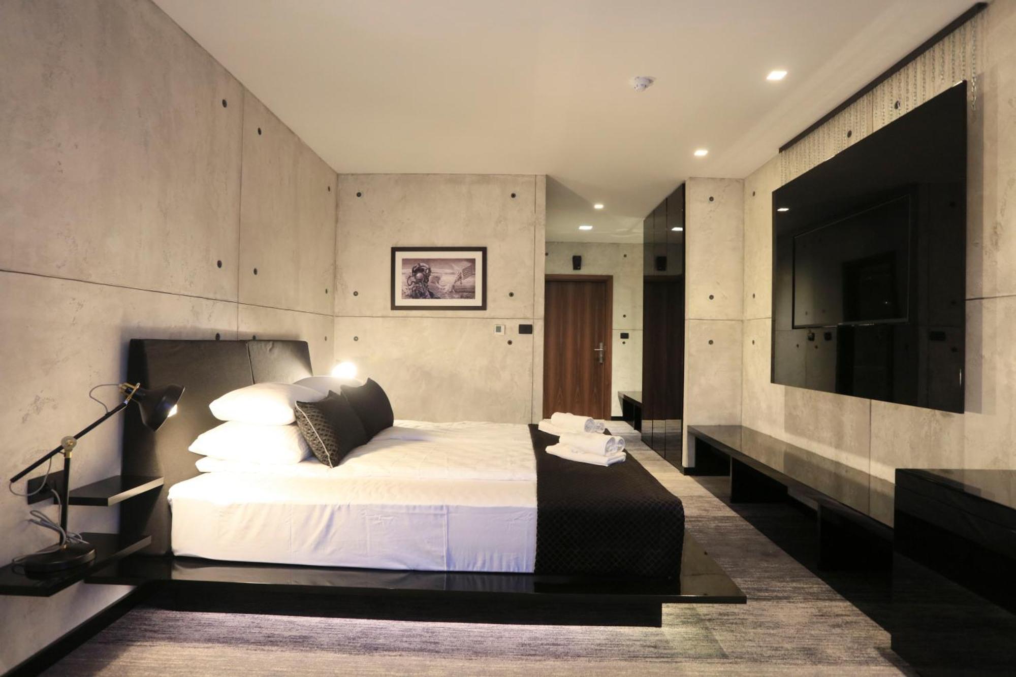 Carpe Diem Boutique Hotel 泽尼察 外观 照片
