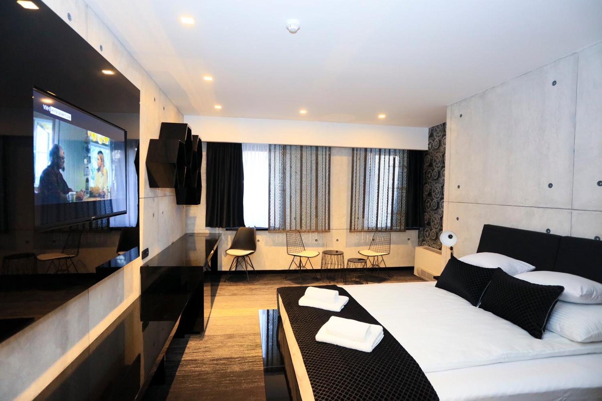 Carpe Diem Boutique Hotel 泽尼察 外观 照片