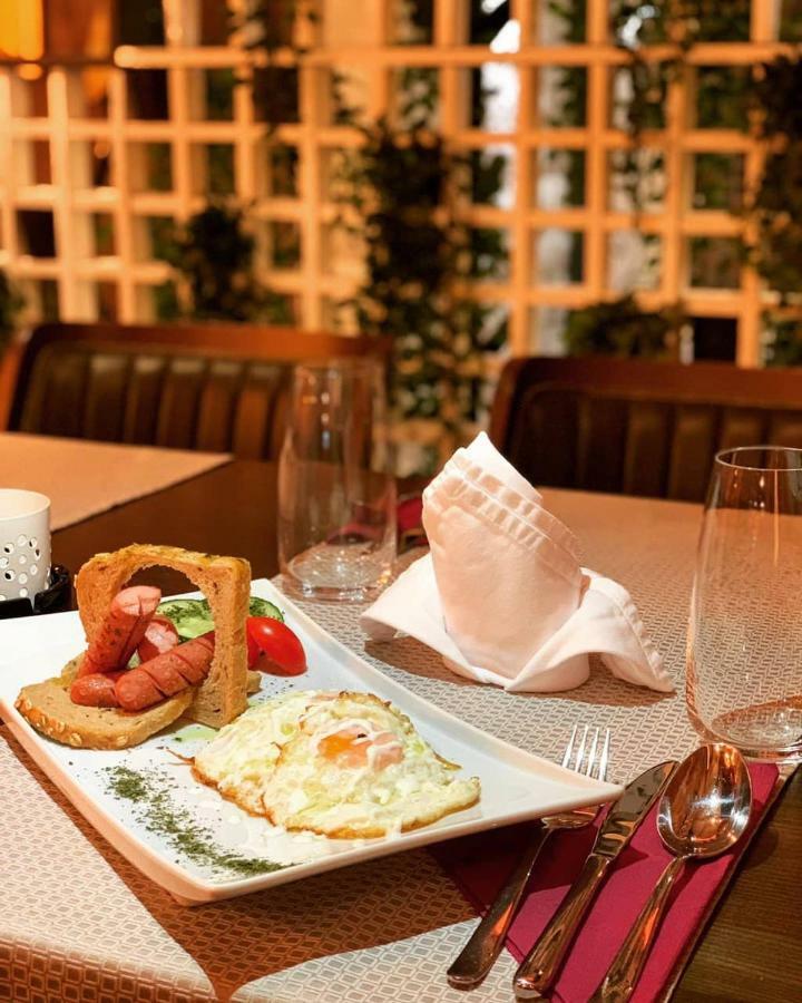 Carpe Diem Boutique Hotel 泽尼察 外观 照片